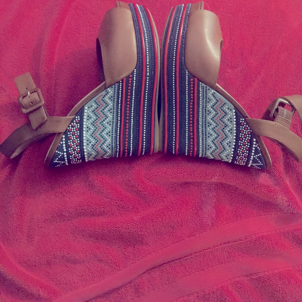 Gianni Bini wedges